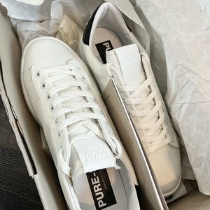 Golden Goose Men pure white star sneakers (NEW) size 40